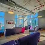 Luxury Loft W Skyline View, Rooftop Pool, Brickell Downtown