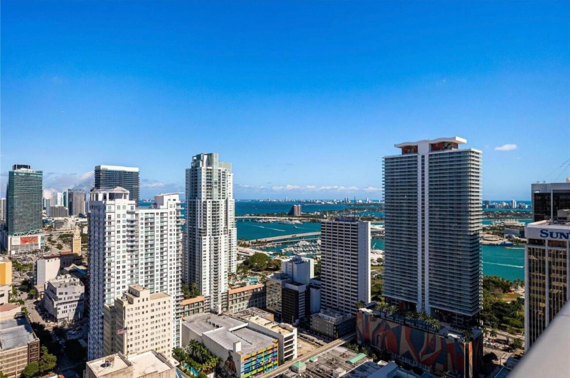 Luxury Loft W Skyline View, Rooftop Pool, Brickell Downtown Apartamento *