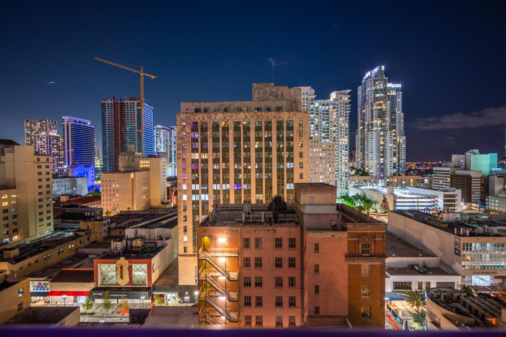 Apartamento Luxury Loft W Skyline View, Rooftop Pool, Brickell Downtown
