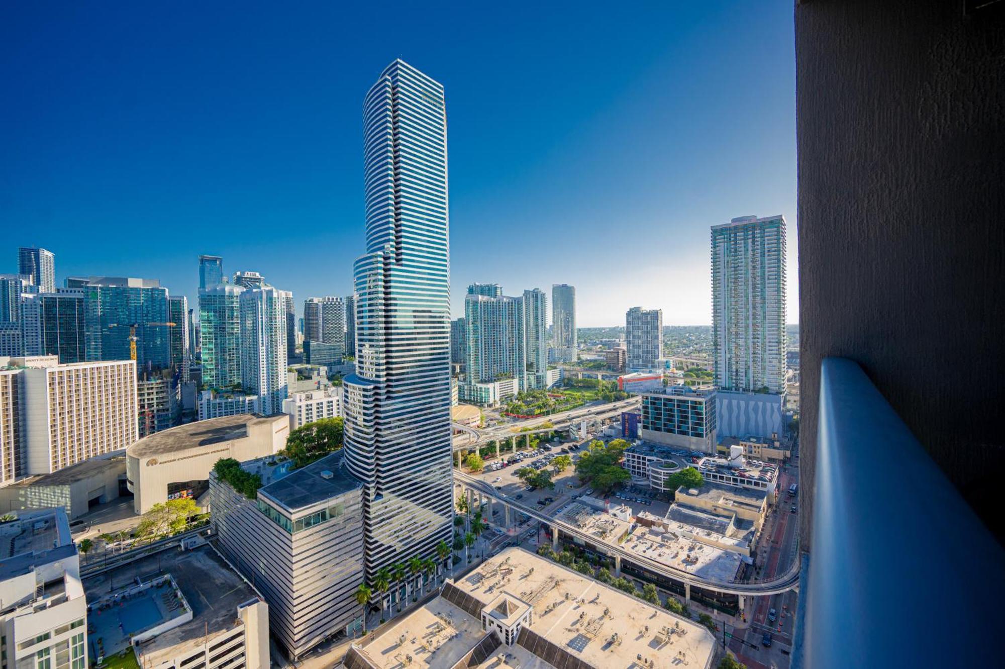 Apartamento Luxury Loft W Skyline View, Rooftop Pool, Brickell Downtown Miami